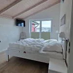 Vakantiehuis Halligwelt 18 - Mit Kamin, Sauna Und Garten