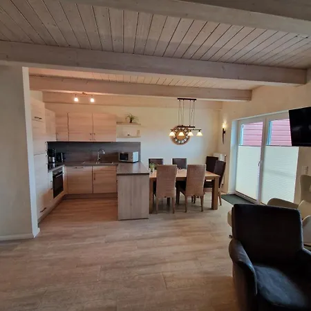 Halligwelt 18 - Mit Kamin, Sauna Und Garten Feriehus *