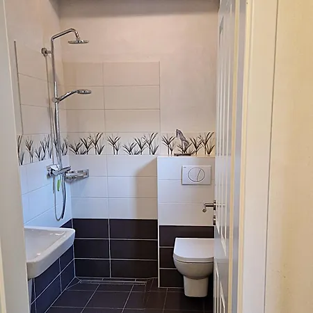 Halligwelt 18 - Mit Kamin, Sauna Und Garten Nyaraló