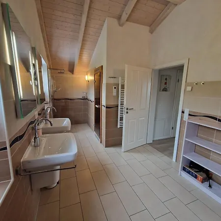 Halligwelt 18 - Mit Kamin, Sauna Und Garten Tatil Evi