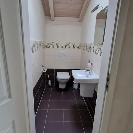 Halligwelt 18 - Mit Kamin, Sauna Und Garten